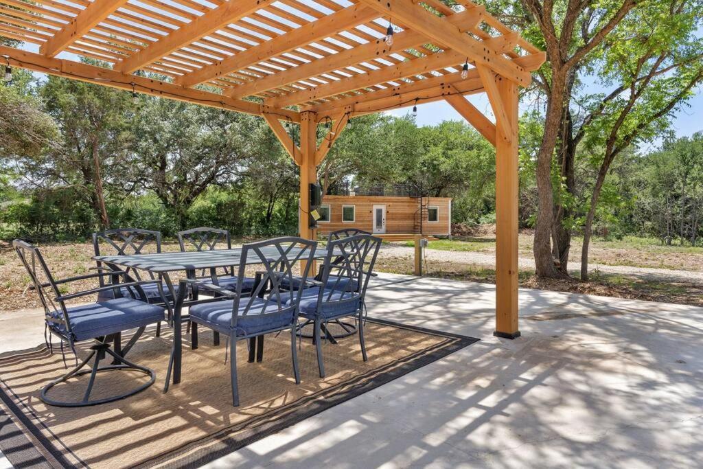 The Lonely Bull Luxury Container Home On 5 Acres Weatherford Eksteriør billede